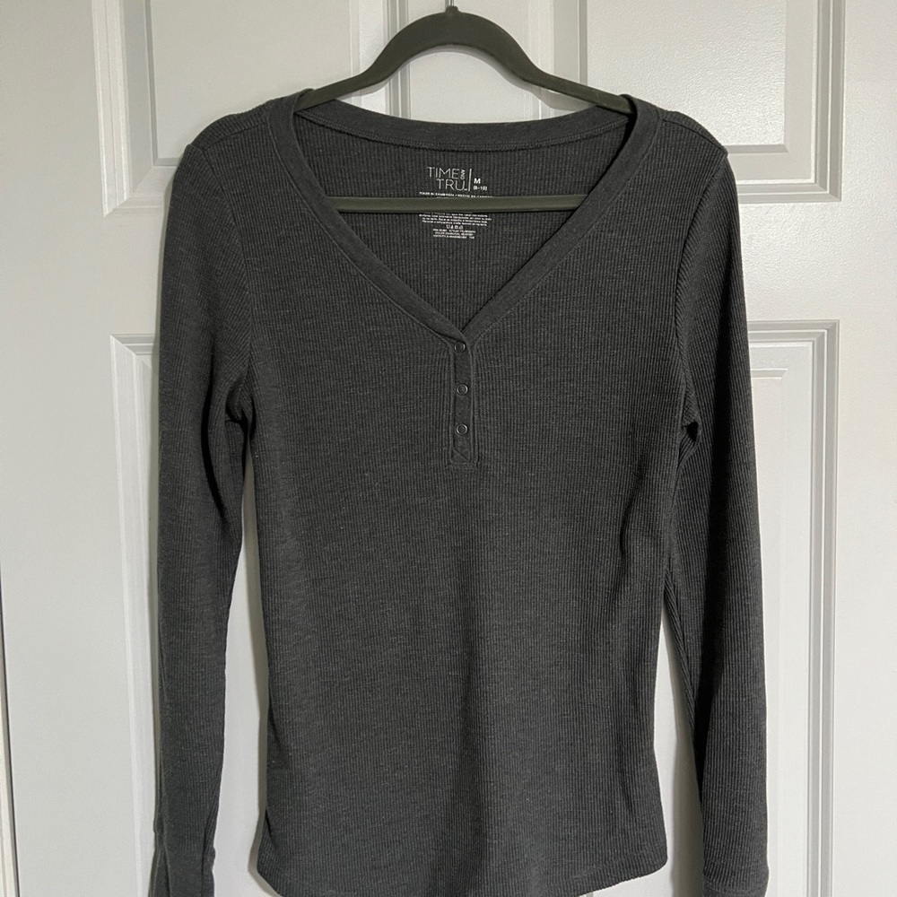 Time and Tru Women's Charcoal Long Sleeve Tee